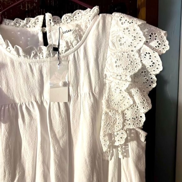 🆕NWT✨SUGAR LIPS✨EYELET DETAILED SLEEVELESS MINI DRESS - Picture 12 of 15